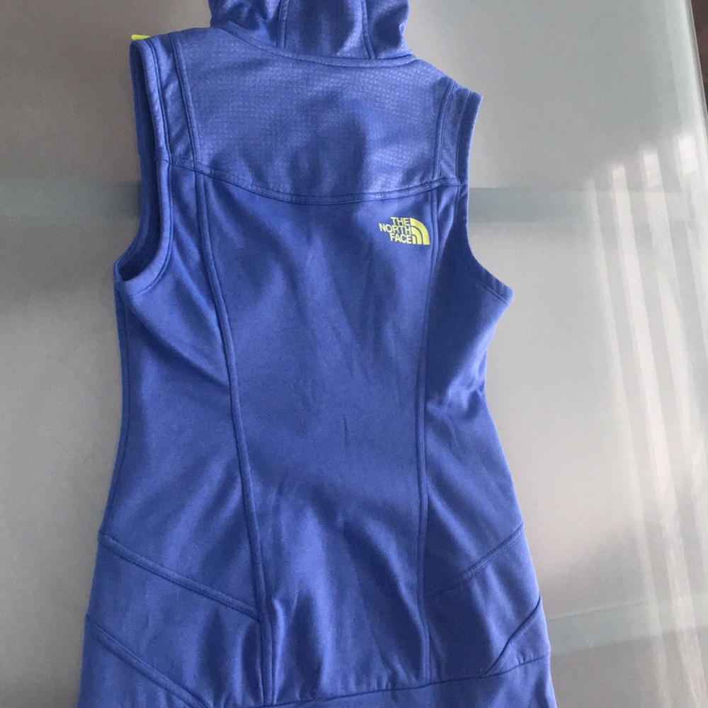 The North Face Women’s Vest - Picture 3 of 3